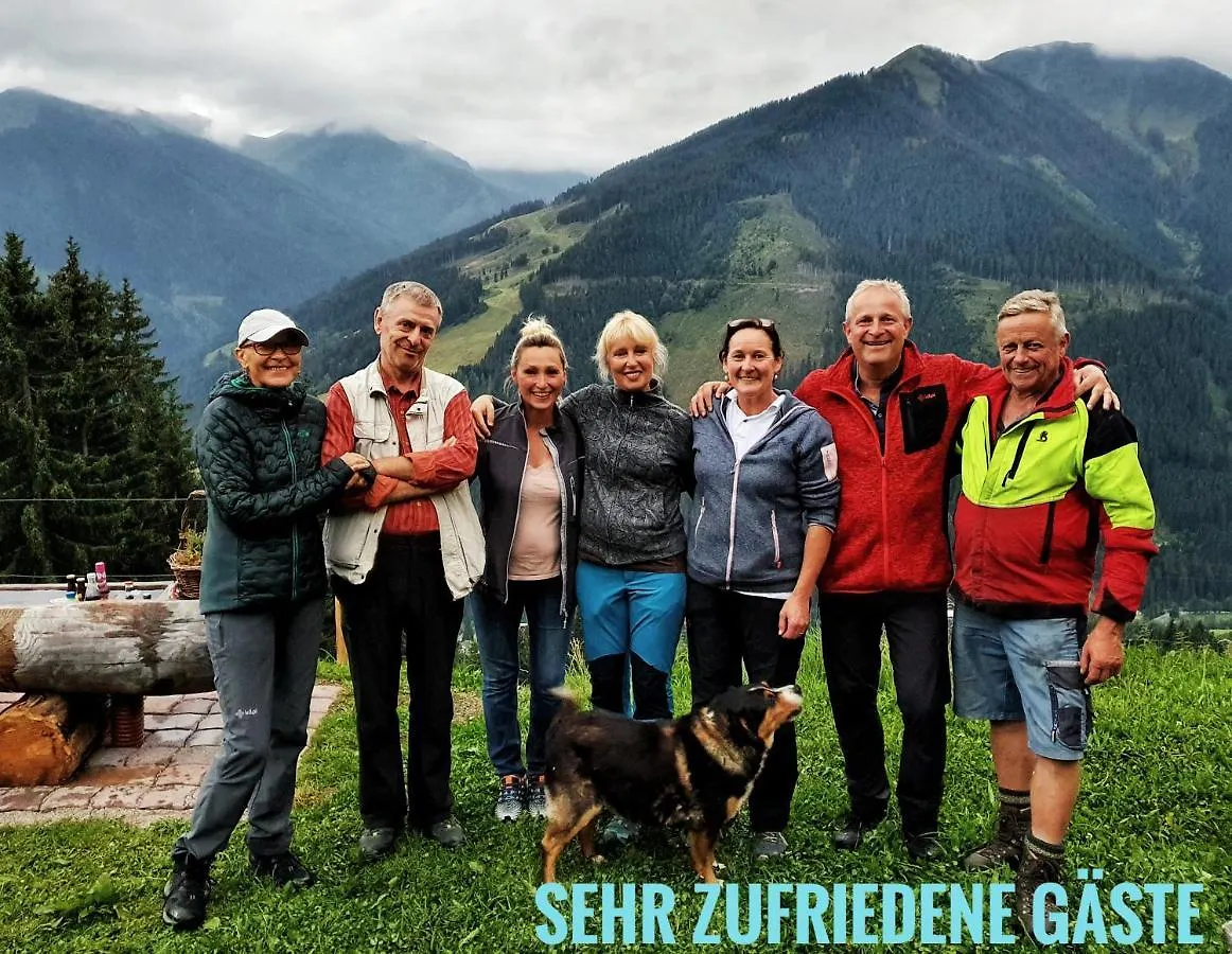 Ferienhof Wölflbauer Saalbach Österreich